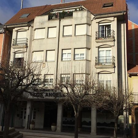 Hotel Los Angeles La Bañeza Zewnętrze zdjęcie