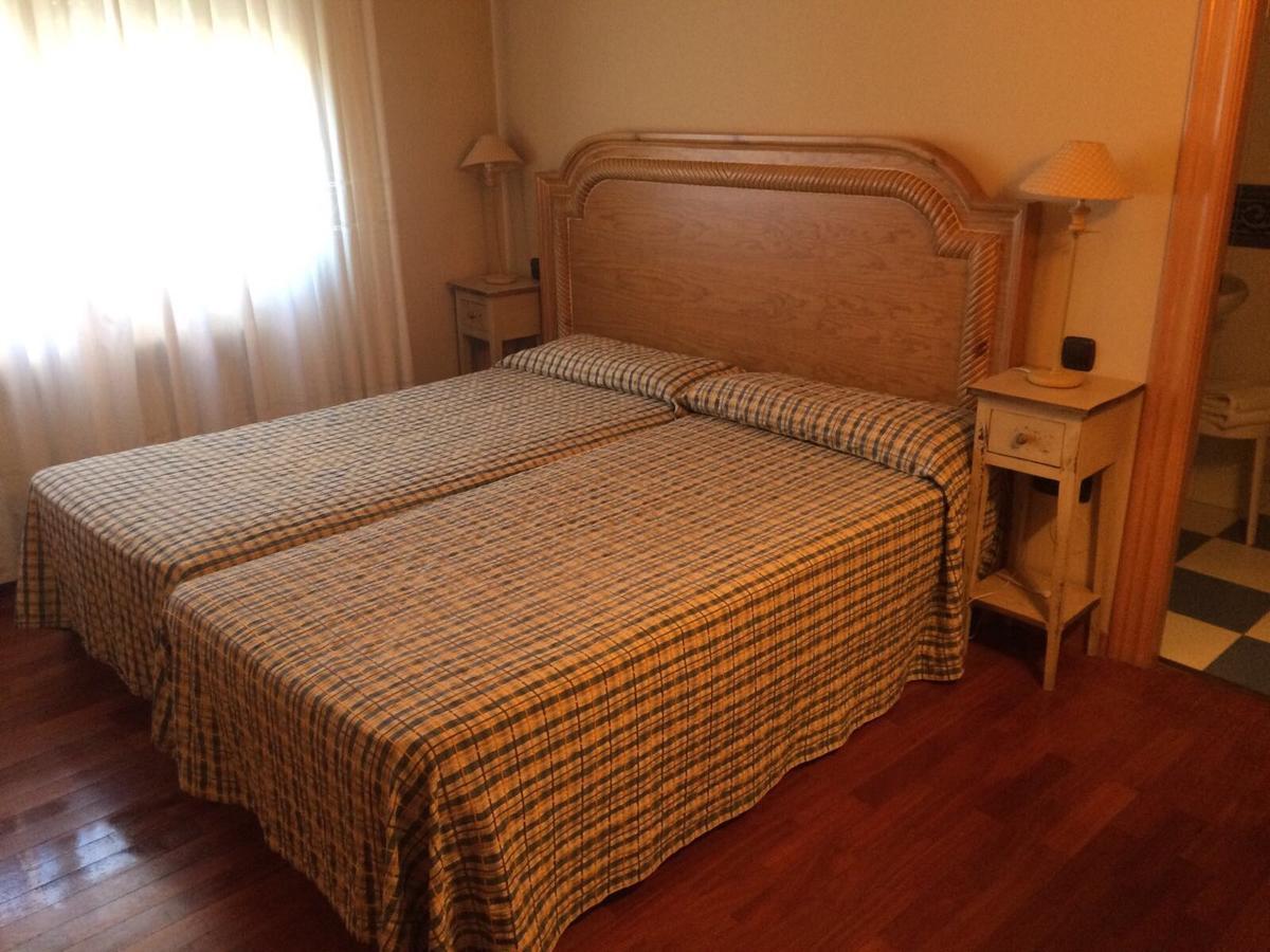 Hotel Los Angeles La Bañeza Zewnętrze zdjęcie